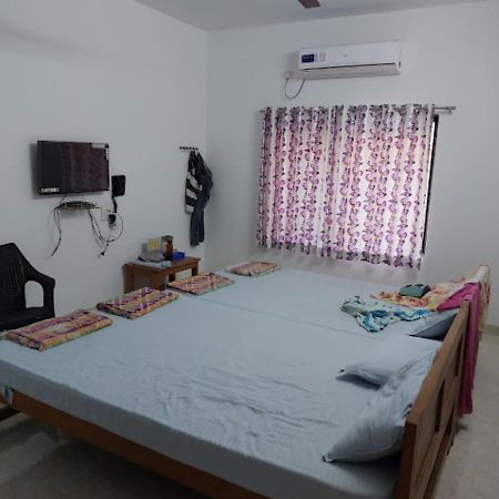 Bapat Niwas Home Stay Ganpatipule Luaran gambar