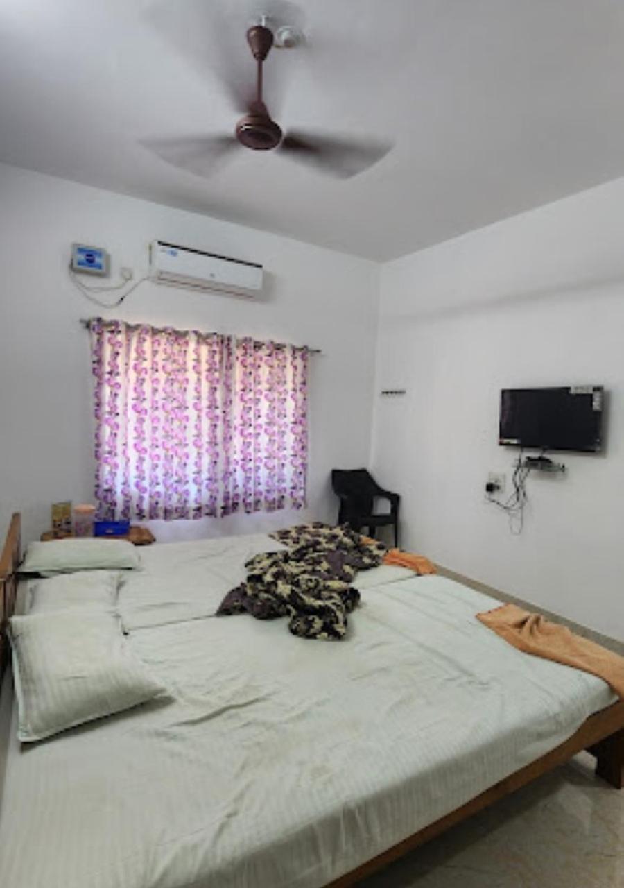 Bapat Niwas Home Stay Ganpatipule Luaran gambar